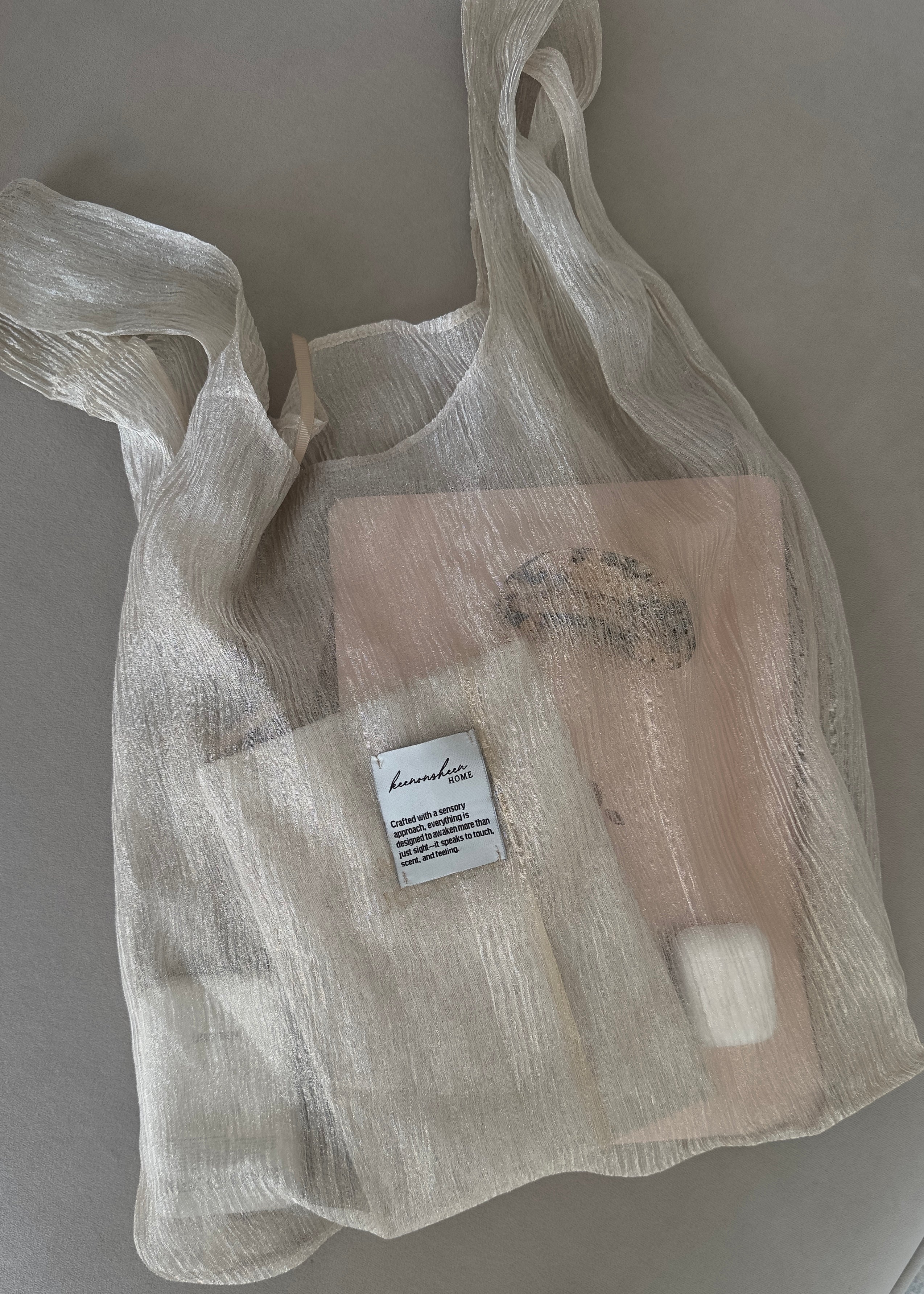 Soft tote